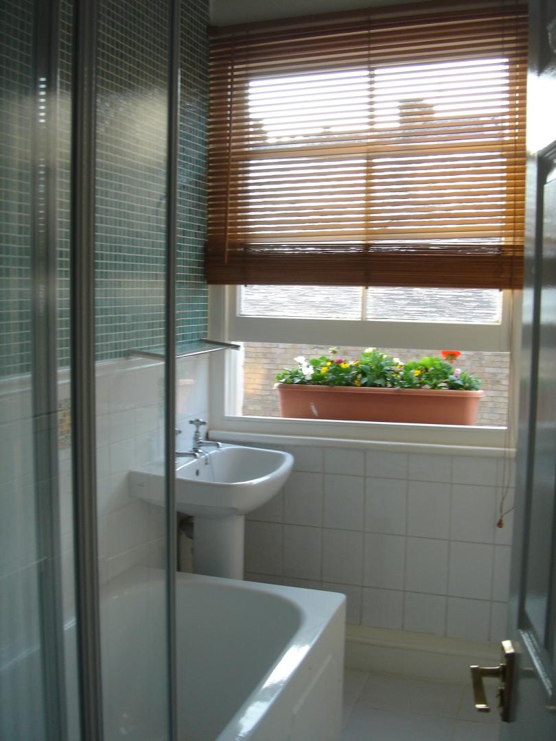 			NEW INSTRUCTION, 1 Bedroom, 1 bath, 1 reception Flat			 Victoria Mews, QUEENS PARK